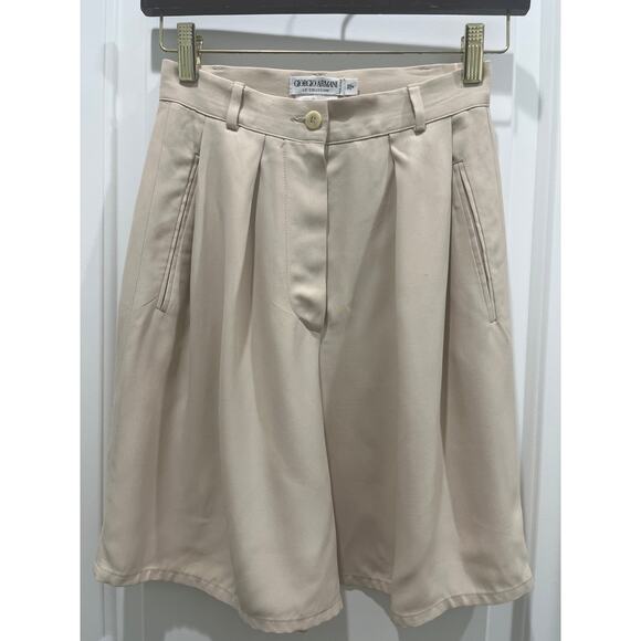 Giorgio Armani Vintage High Waist Cream Long Shorts Sz 4 - Picture 1 of 7